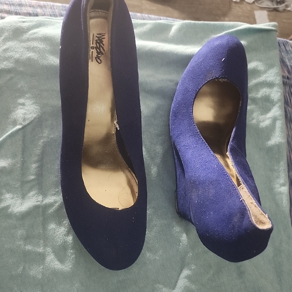 Mossimo Supply Co. Blue Peep-Toe Heels